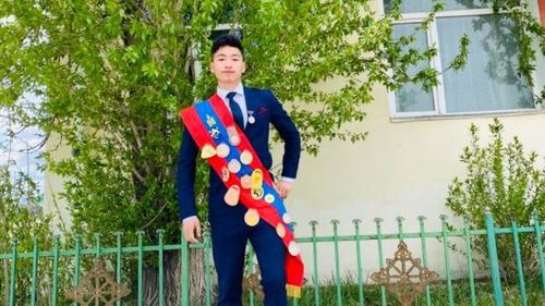 Ө.Пүрэвбаатар: Одоо л жинхэнэ оюутан болж байна